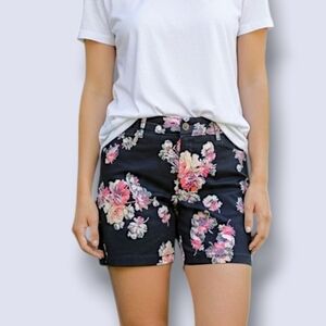 🩳LEE Slimming Natural Fit Jenna Floral Print Shorts